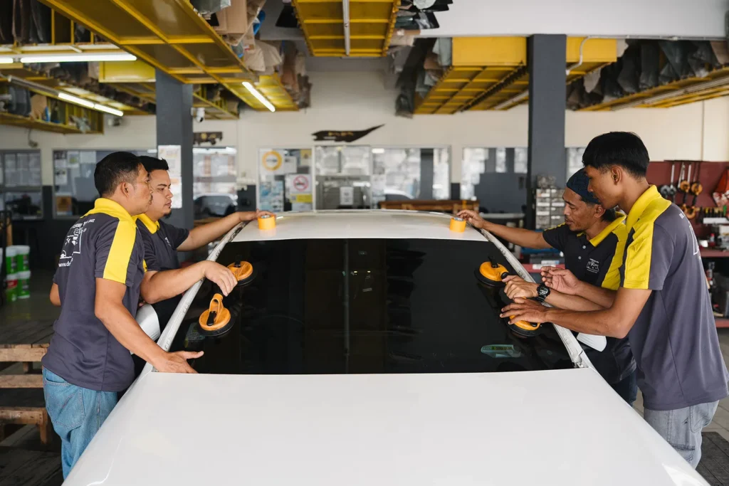 windscreen-repair-step-03